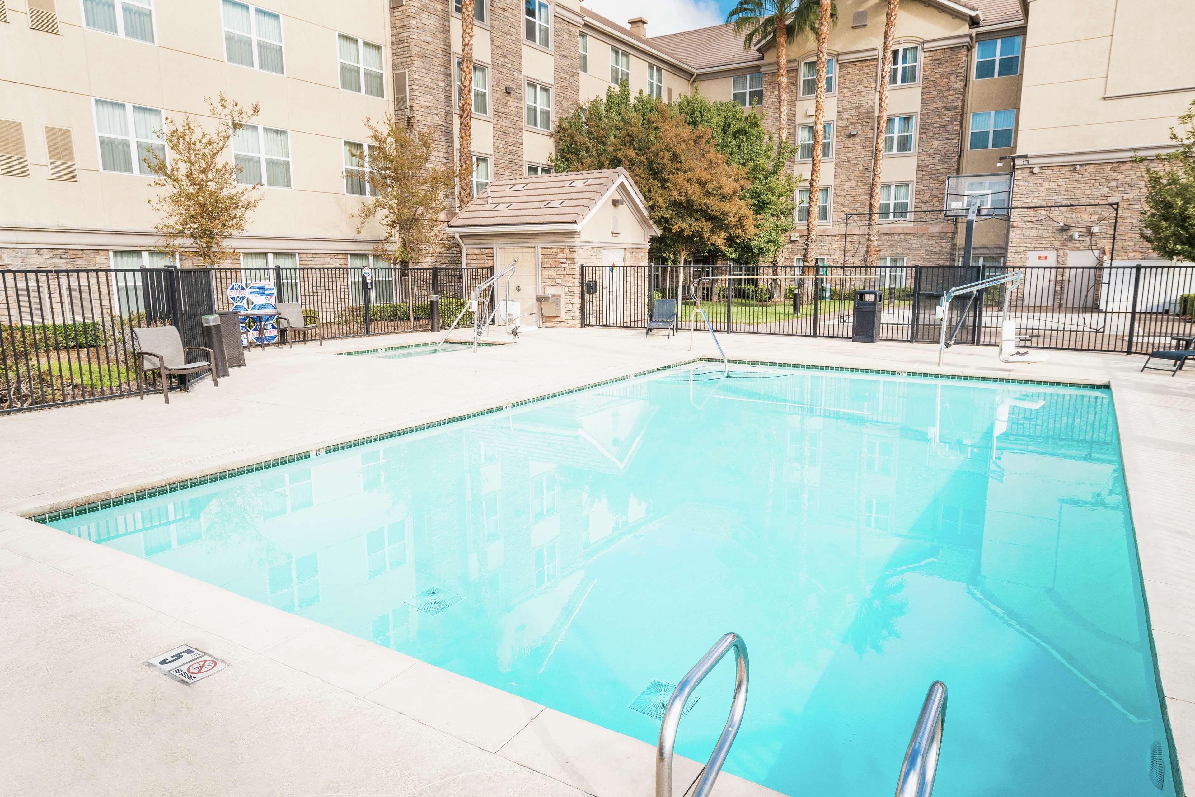 Homewood Suites by Hilton Ontario Rancho Cucamonga Exterior foto